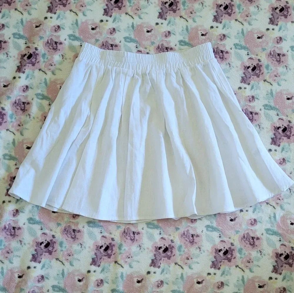 cupcakes🧁 and cashmere White Linen Blend Skirt - NWOT